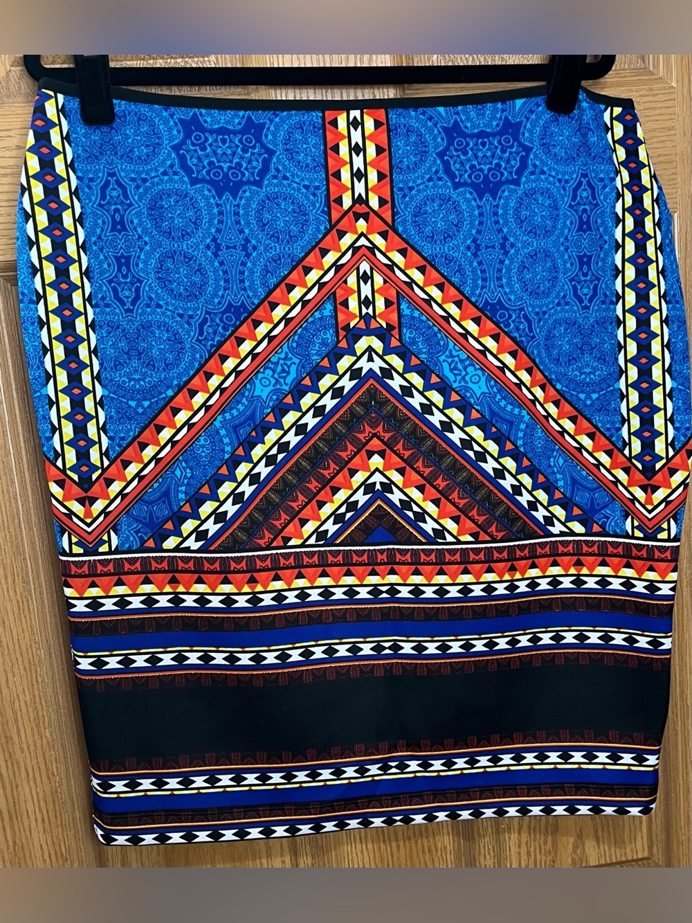 Bisou Bisou Blue Multicolor Geometric Print Pencil Skirt